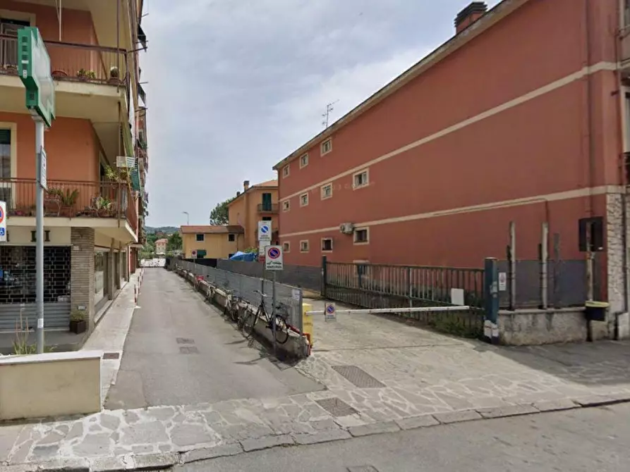 Immagine 1 di Garage in vendita  in Via Piacenza, N. 438 a Chiavari