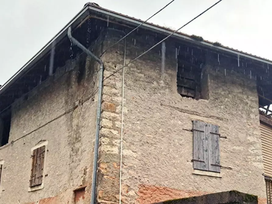 Immagine 18 di Rustico / casale in vendita  in Via Cadorna, N. 18-20 a Arsie'