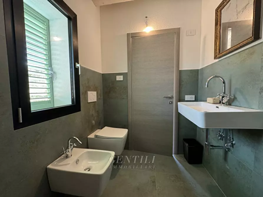 Immagine 27 di Villa in vendita  a Olbia