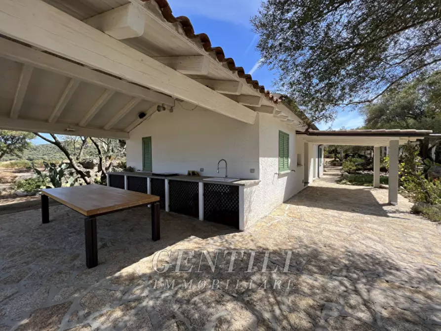 Immagine 34 di Villa in vendita  a Olbia