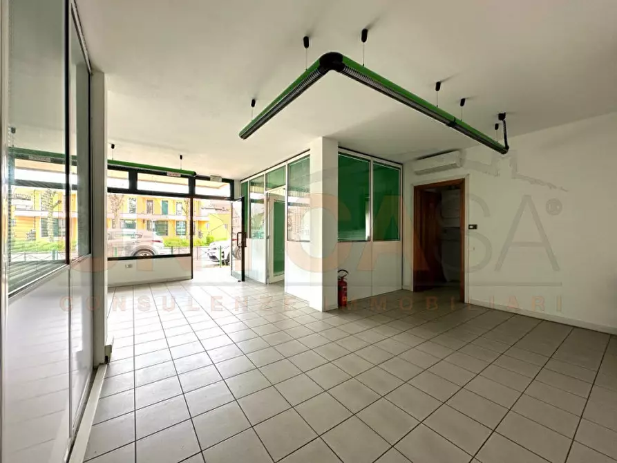 Immagine 7 di Negozio in affitto  a Padova