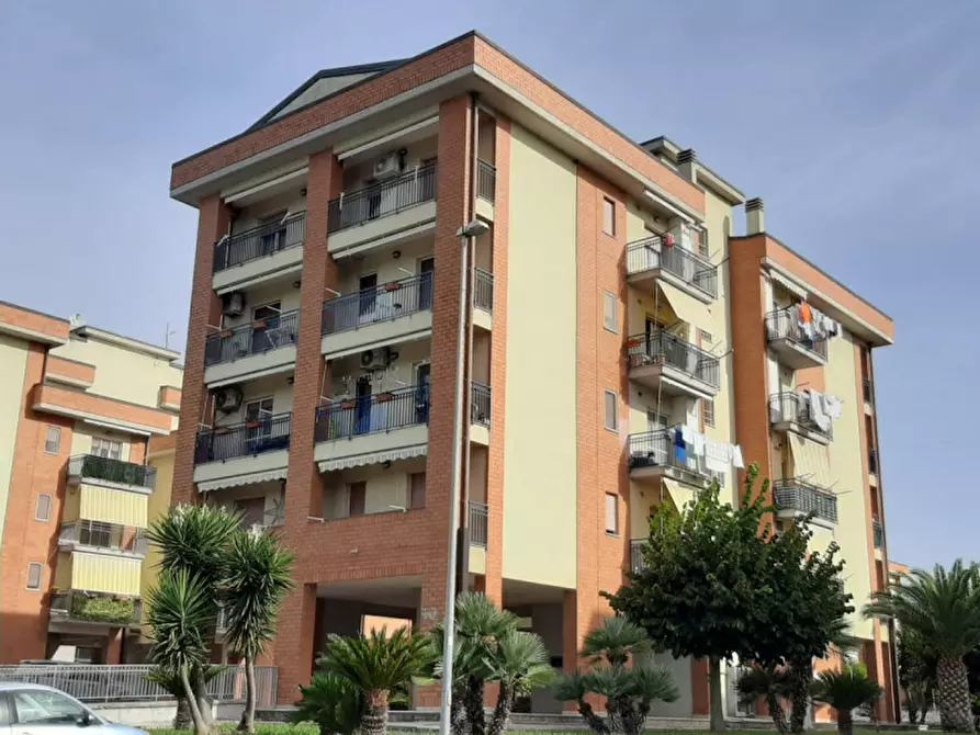 Immagine 1 di Appartamento in vendita  in Via Indelli a Eboli