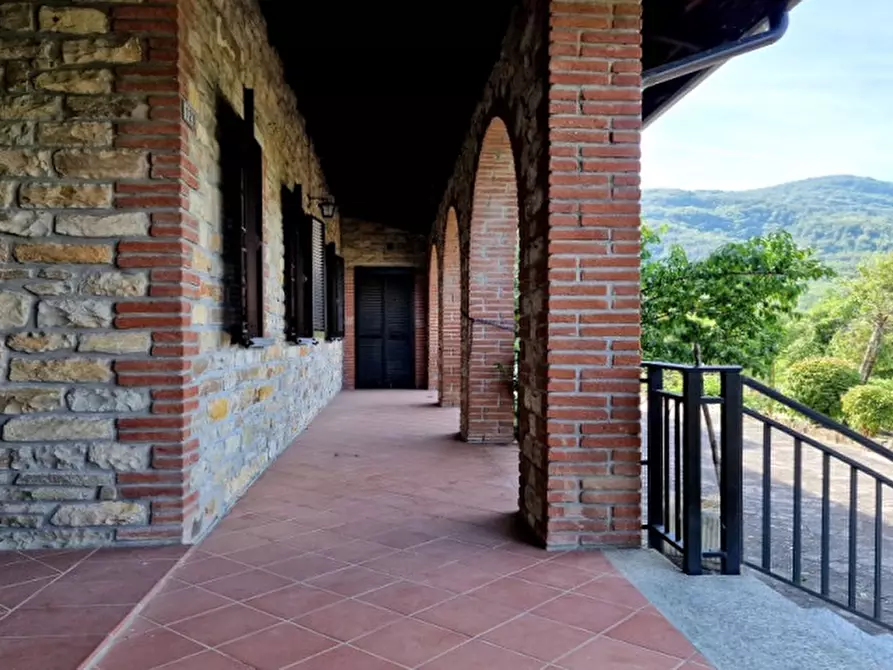 Immagine 9 di Villa in vendita  a Vernasca