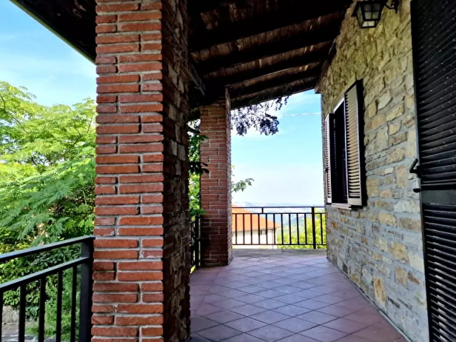 Immagine 10 di Villa in vendita  a Vernasca
