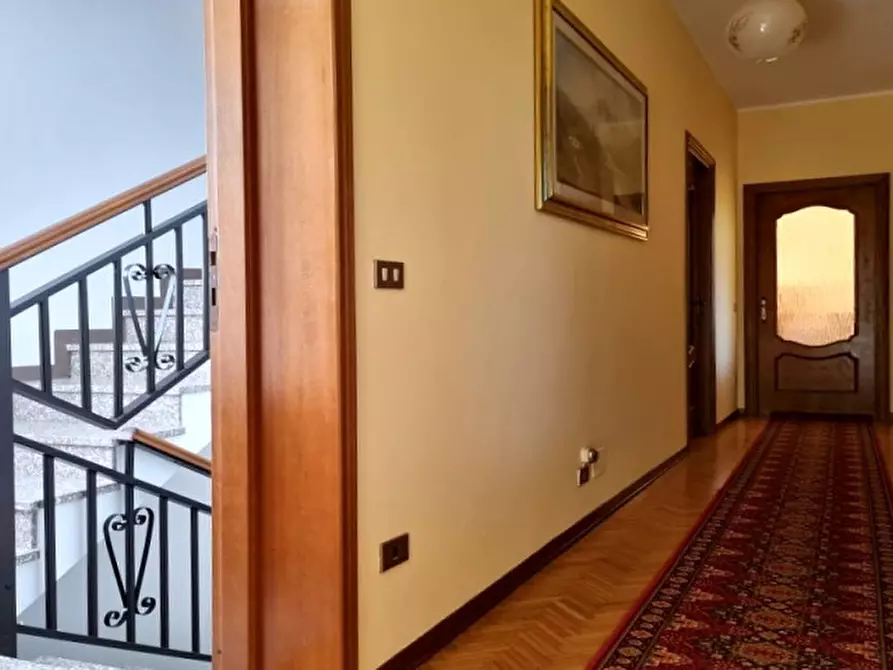 Immagine 18 di Villa in vendita  a Vernasca