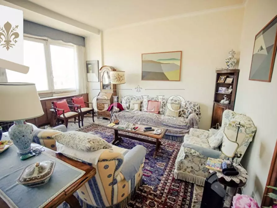Immagine 1 di Appartamento in vendita  in via dei Della Robbia a Firenze