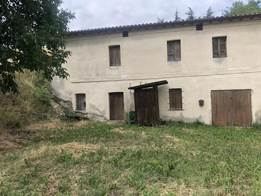 Immagine 1 di Casa indipendente in vendita  in Contrada Madonna del Piano a Serravalle Di Chienti