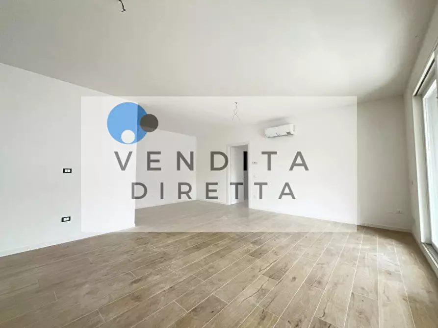 Immagine 1 di Appartamento in vendita  in viale delle terme a Abano Terme