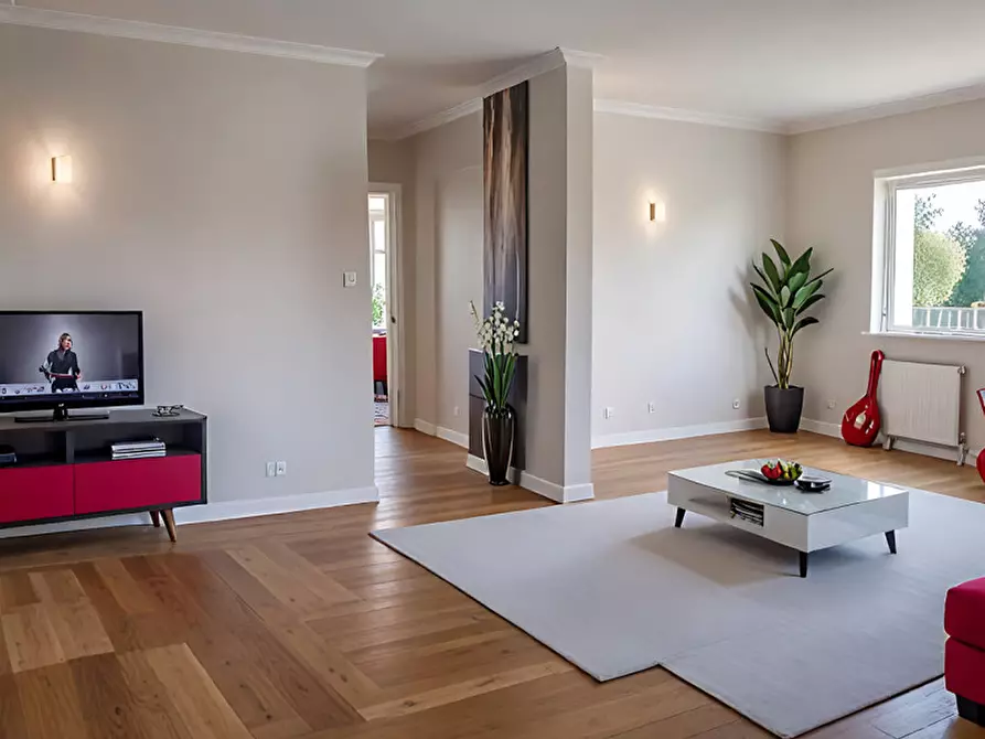 Immagine 1 di Casa bifamiliare in vendita  in Via Cristoforo Colombo a Castelfranco Veneto