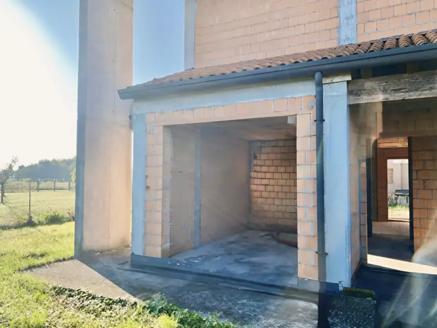 Immagine 6 di Casa bifamiliare in vendita  in Via Cristoforo Colombo a Castelfranco Veneto