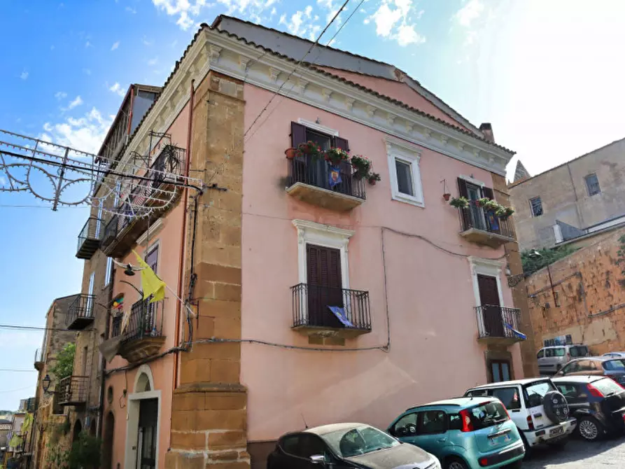Immagine 3 di Appartamento in vendita  in Via Cavour 30 a Piazza Armerina