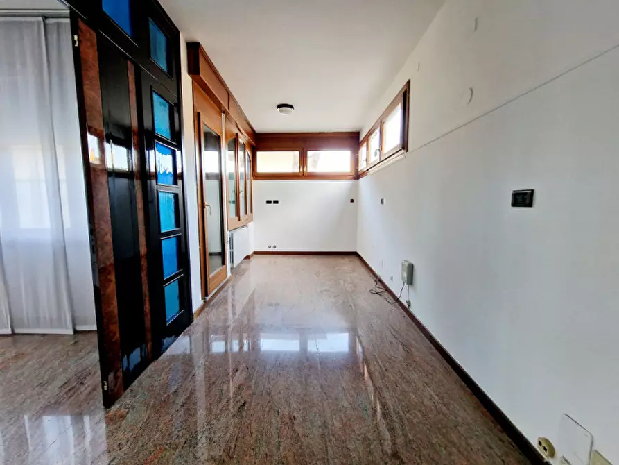 Immagine 2 di Ufficio in affitto  in via buggiani a Monselice