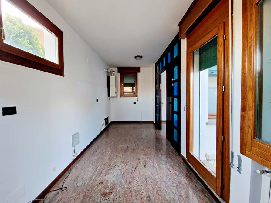 Immagine 13 di Ufficio in affitto  in via buggiani a Monselice