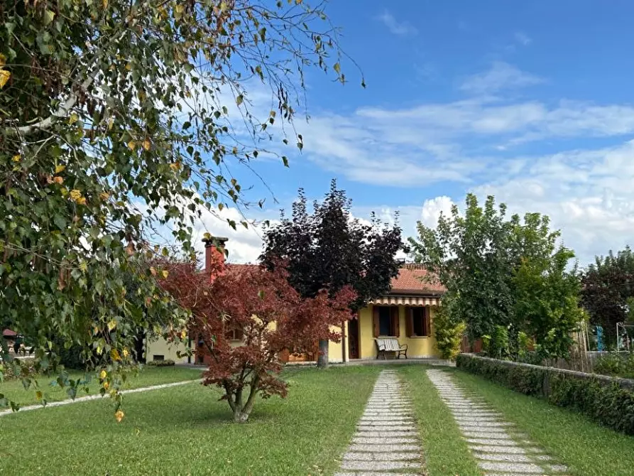 Immagine 1 di Casa indipendente in vendita  in VIA FRASSINELLI a Martellago