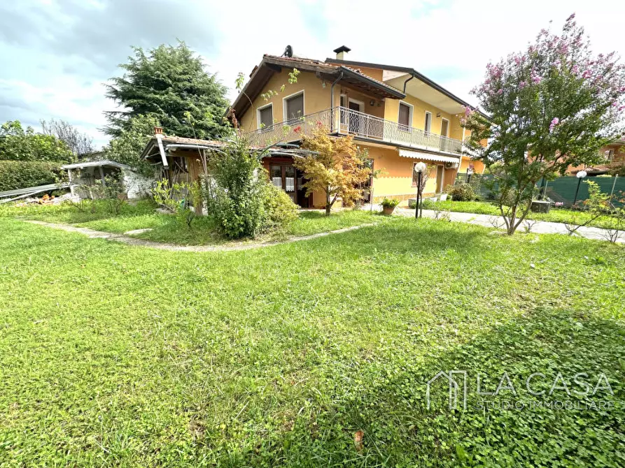 Immagine 1 di Casa bifamiliare in vendita  in Via Crosera, 7 a Valvasone Arzene