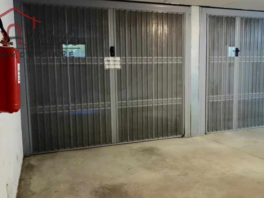 Immagine 11 di Garage in vendita  in Via tullio odorizzi a Trento
