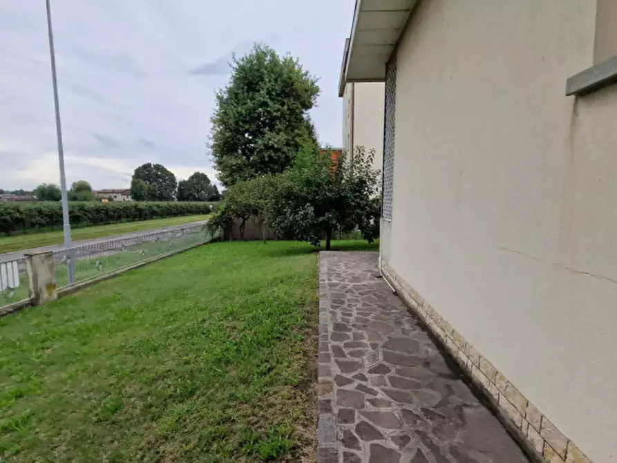 Immagine 24 di Casa indipendente in vendita  a Novi Di Modena