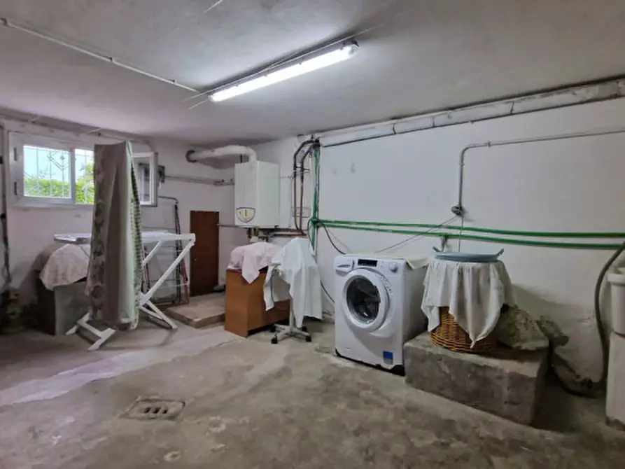 Immagine 31 di Casa indipendente in vendita  a Novi Di Modena