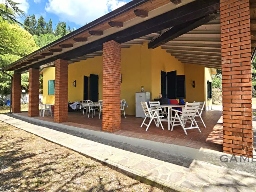 Immagine 22 di Villa in vendita  a Calenzano