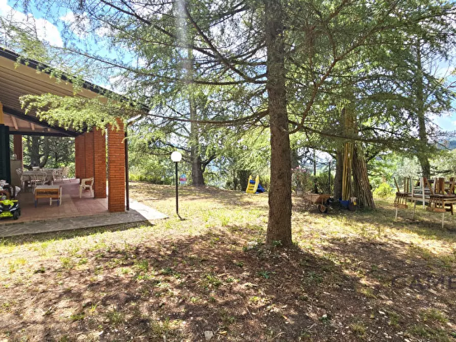 Immagine 26 di Villa in vendita  a Calenzano