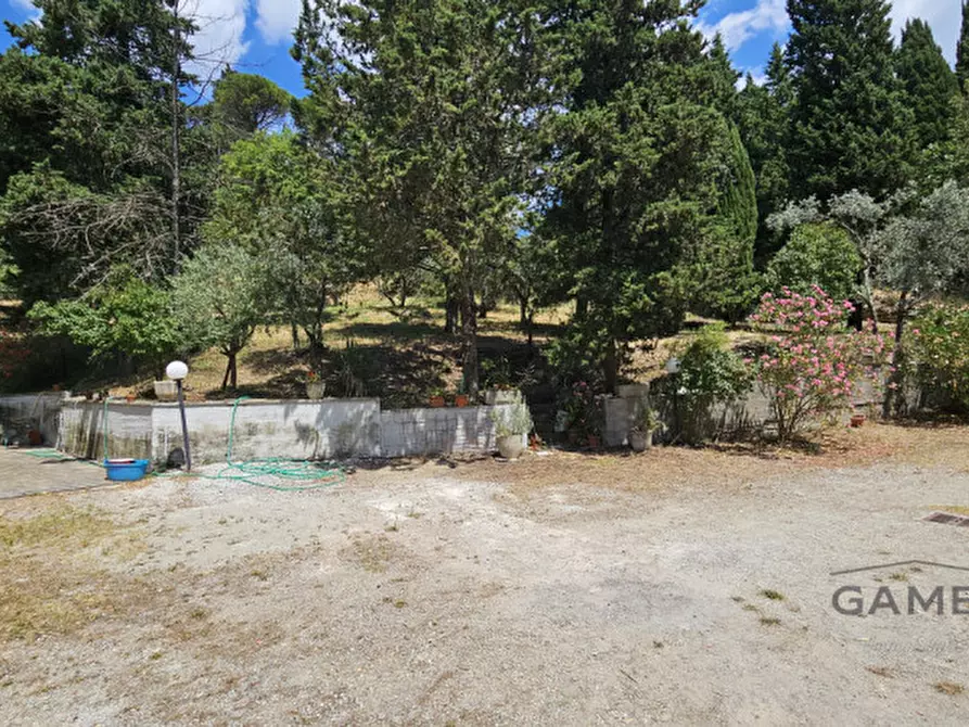 Immagine 42 di Villa in vendita  a Calenzano