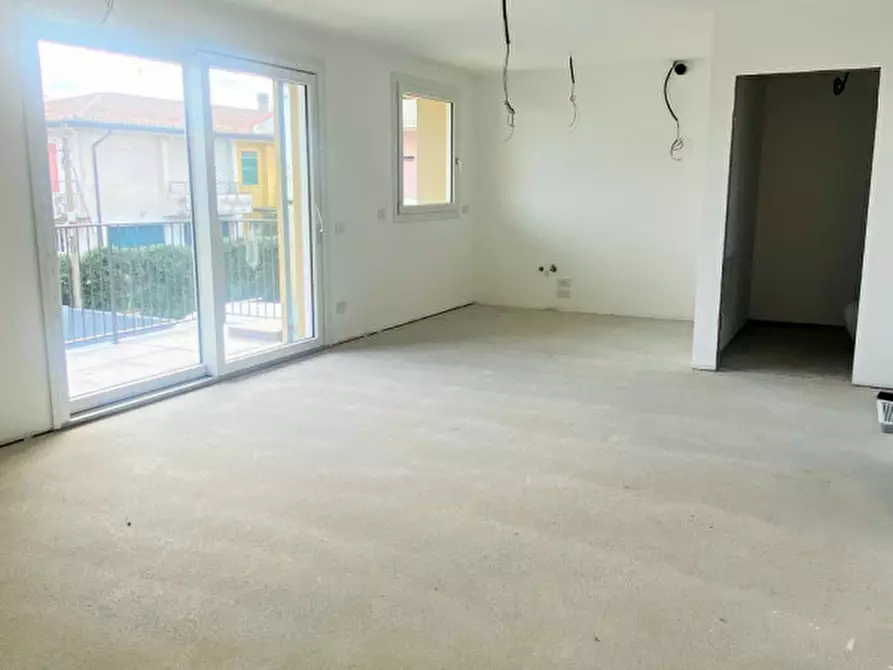 Immagine 3 di Appartamento in vendita  in via San Pio X 34/a a Castelfranco Veneto