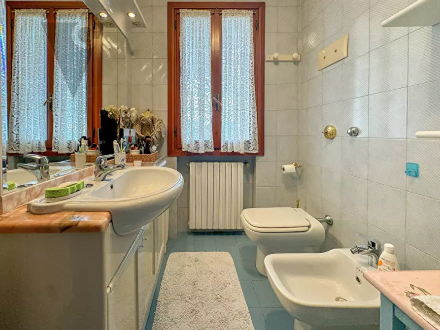 Immagine 26 di Casa bifamiliare in vendita  a Stra