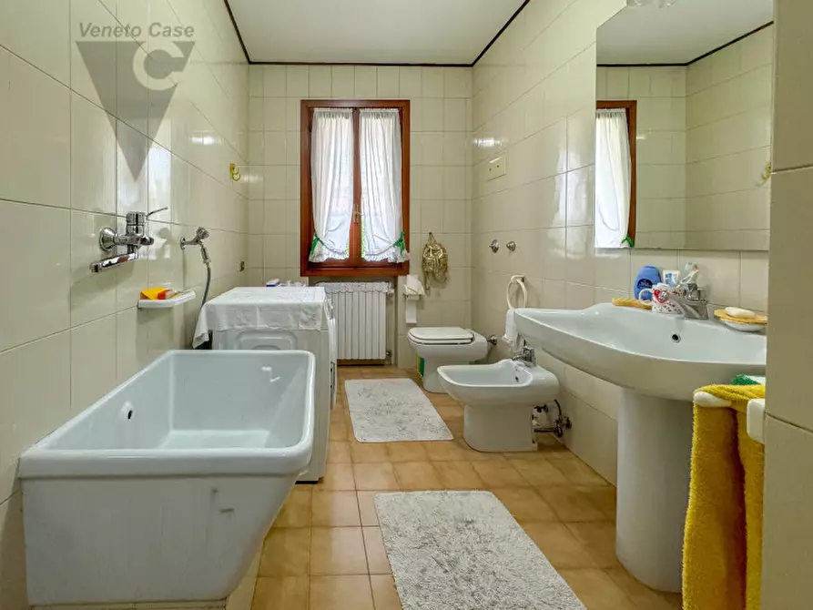 Immagine 28 di Casa bifamiliare in vendita  a Stra