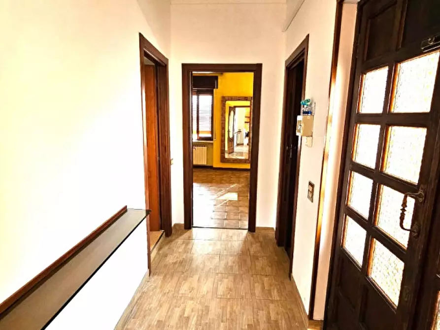 Immagine 18 di Appartamento in vendita  in via Dei mille a Cilavegna