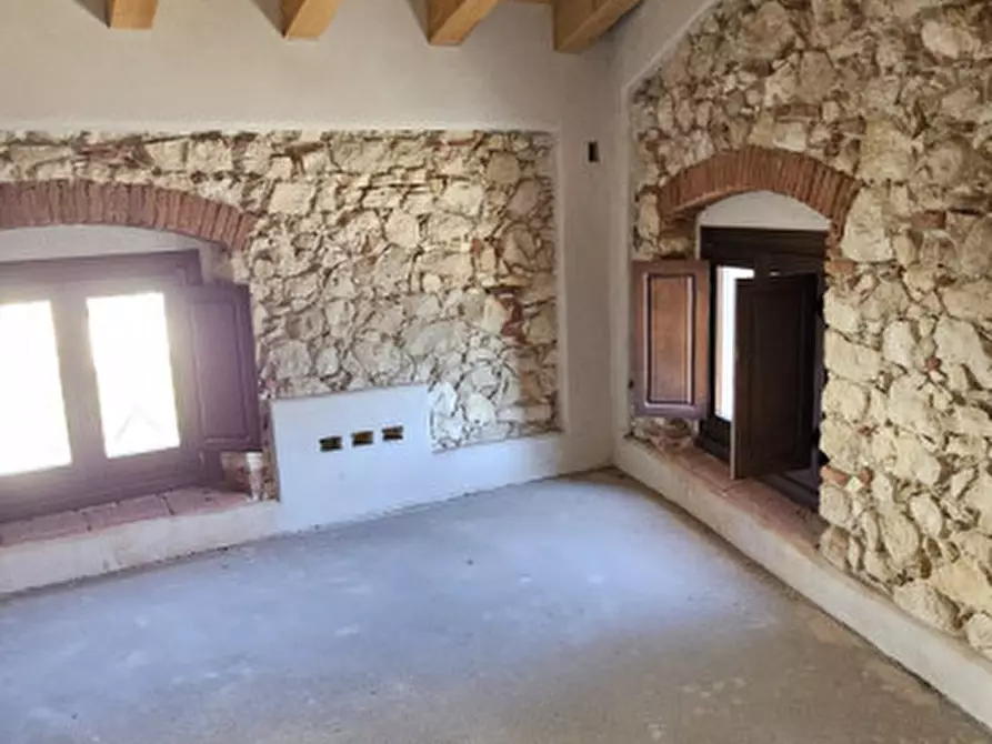 Immagine 10 di Villetta a schiera in vendita  a Negrar di Valpolicella