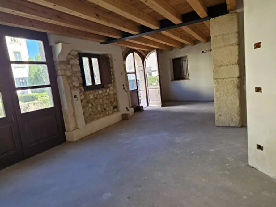 Immagine 17 di Villetta a schiera in vendita  a Negrar di Valpolicella