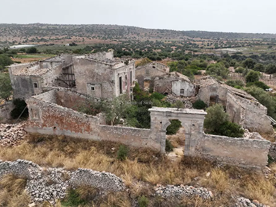 Immagine 2 di Rustico / casale in vendita  in Contrada Torre Vecchia a Vittoria