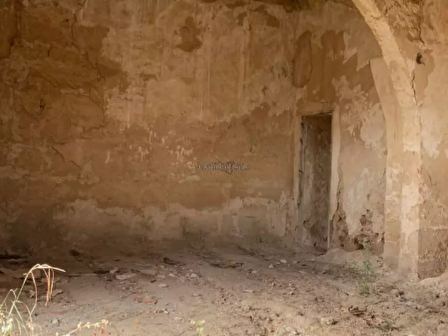 Immagine 22 di Rustico / casale in vendita  in Contrada Torre Vecchia a Vittoria