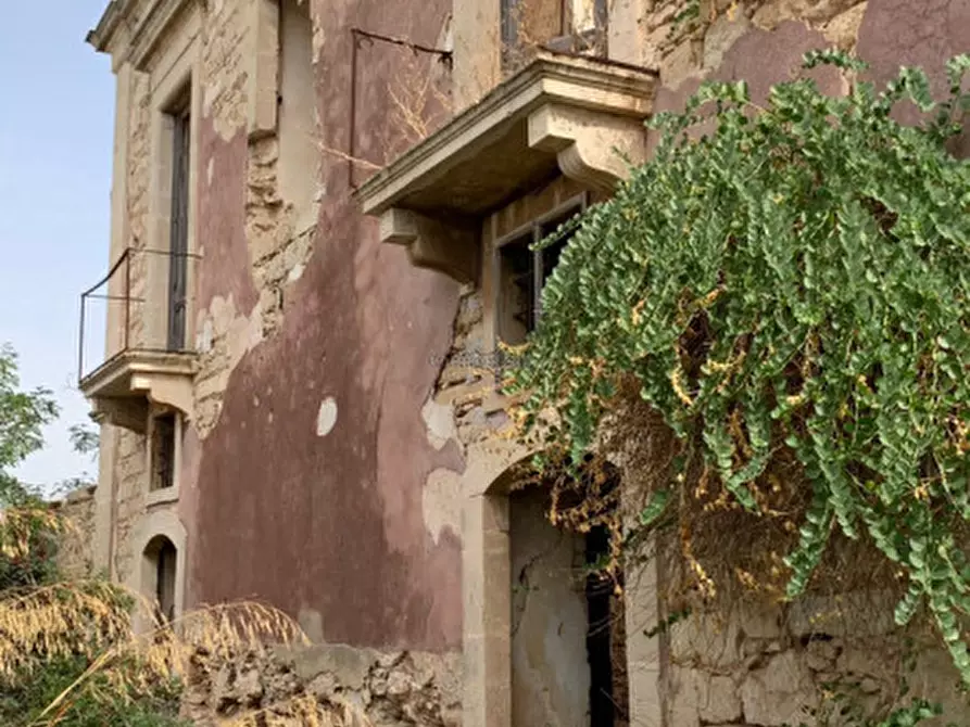 Immagine 23 di Rustico / casale in vendita  in Contrada Torre Vecchia a Vittoria