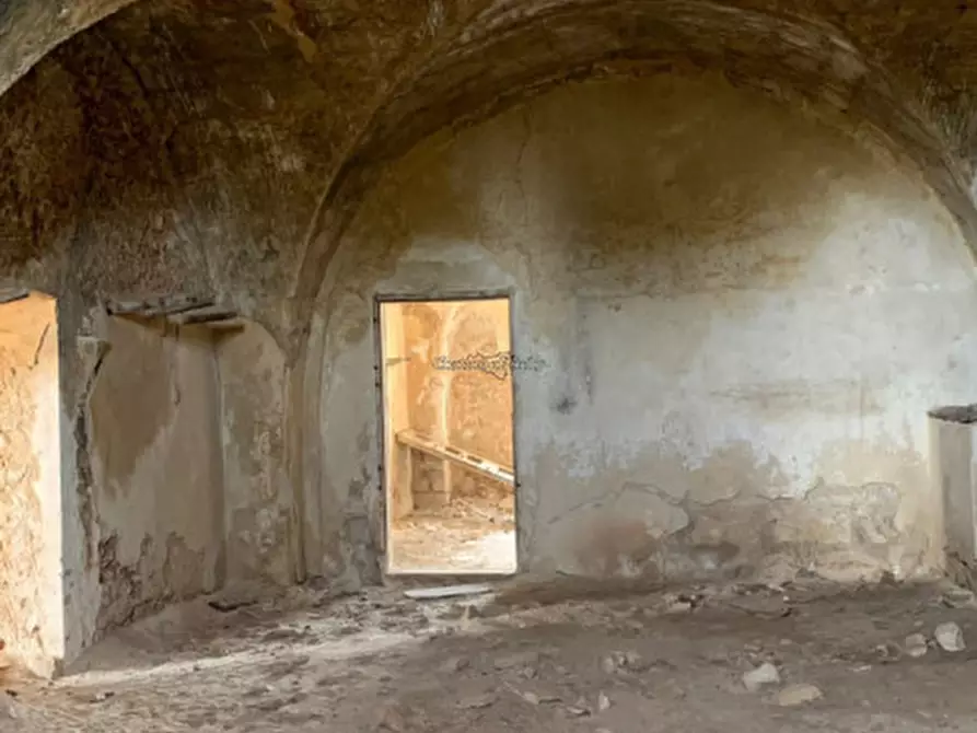 Immagine 24 di Rustico / casale in vendita  in Contrada Torre Vecchia a Vittoria