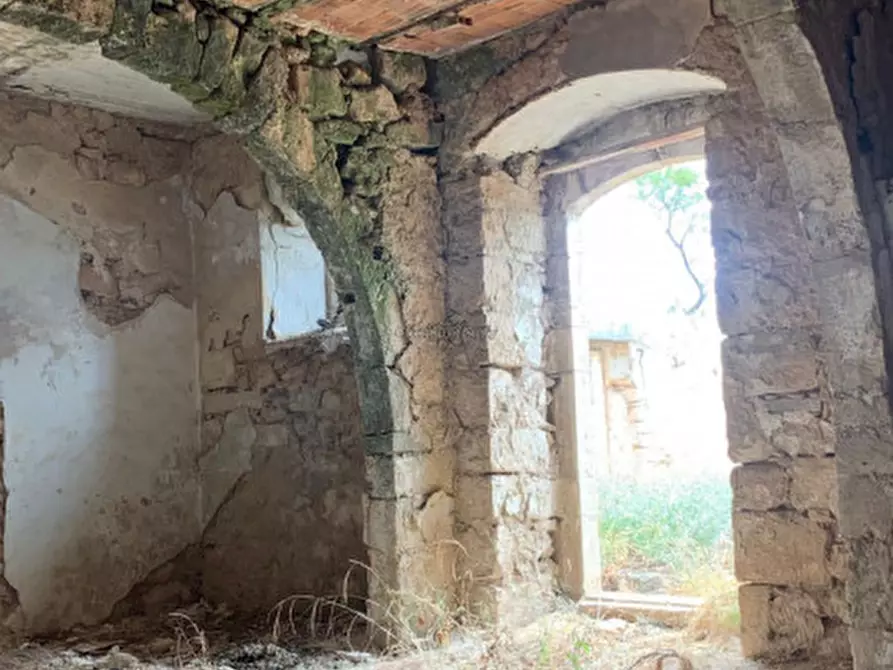 Immagine 30 di Rustico / casale in vendita  in Contrada Torre Vecchia a Vittoria