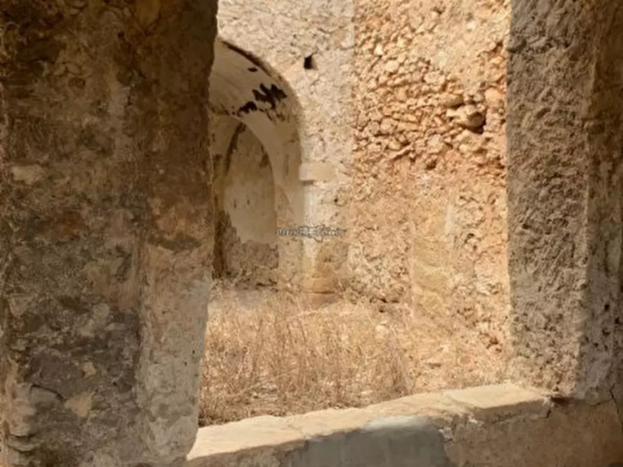Immagine 41 di Rustico / casale in vendita  in Contrada Torre Vecchia a Vittoria
