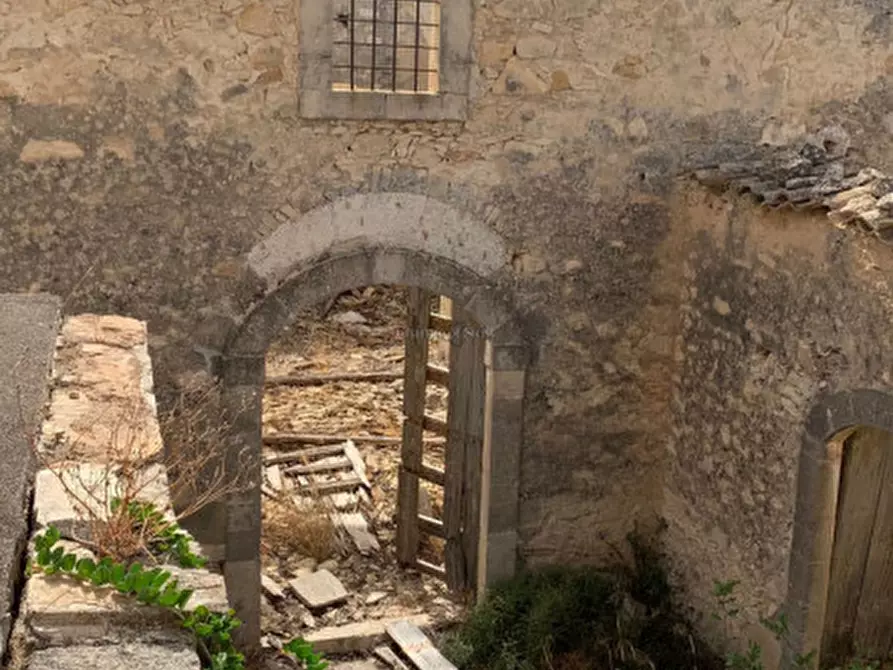 Immagine 49 di Rustico / casale in vendita  in Contrada Torre Vecchia a Vittoria