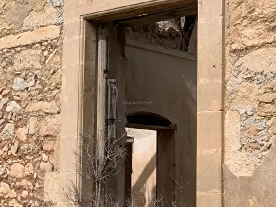 Immagine 50 di Rustico / casale in vendita  in Contrada Torre Vecchia a Vittoria