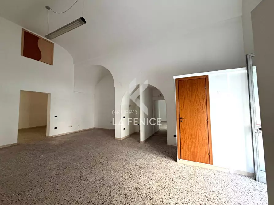 Immagine 7 di Attività commerciale in vendita  in Corso dei mille 34 a Martina Franca