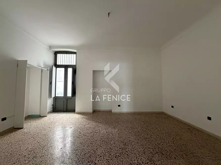 Immagine 11 di Attività commerciale in vendita  in Corso dei mille 34 a Martina Franca