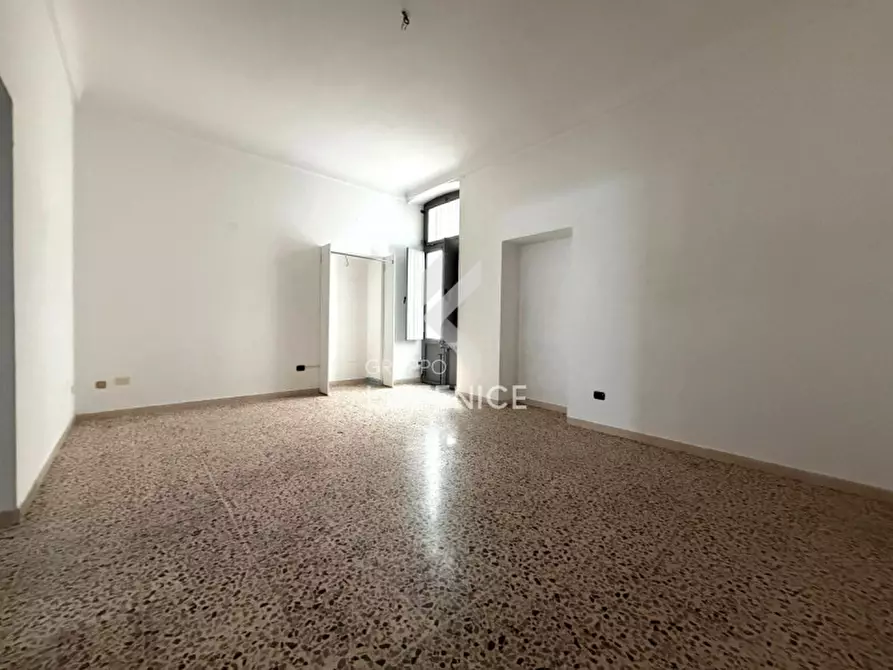 Immagine 13 di Attività commerciale in vendita  in Corso dei mille 34 a Martina Franca