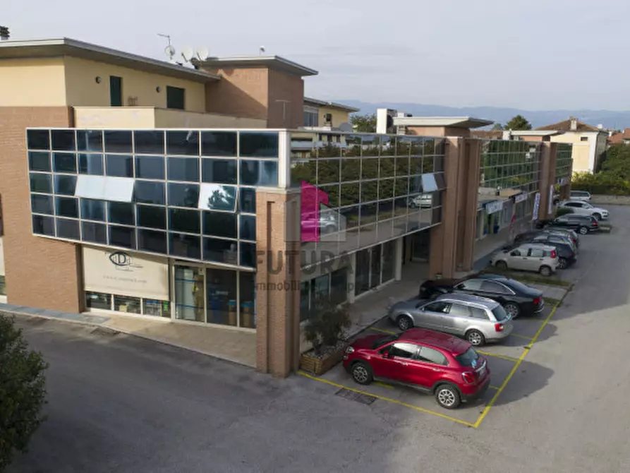 Immagine 22 di Ufficio in vendita  in VIA FOSCA 22 a Dueville