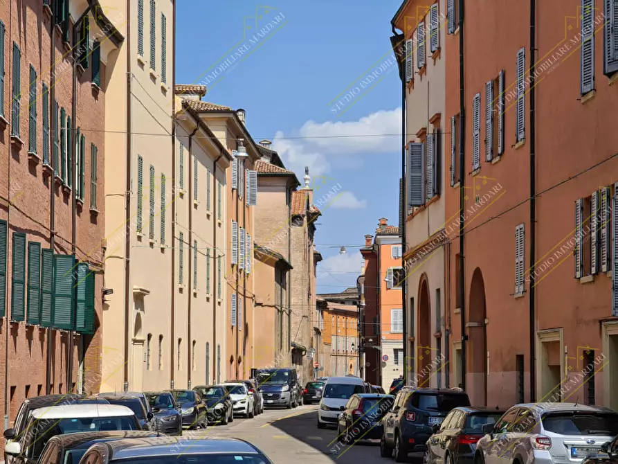 Immagine 1 di Appartamento in vendita  in RUA MURO a Modena