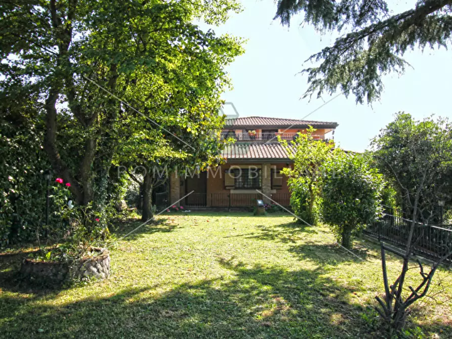 Immagine 1 di Villa in vendita  in Colle San Pietro a San Cesareo