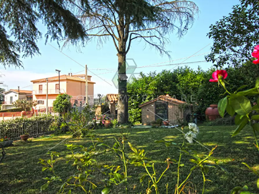 Immagine 5 di Villa in vendita  in Colle San Pietro a San Cesareo