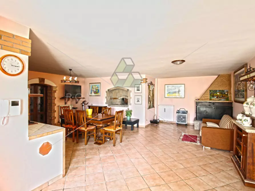 Immagine 13 di Villa in vendita  in Colle San Pietro a San Cesareo