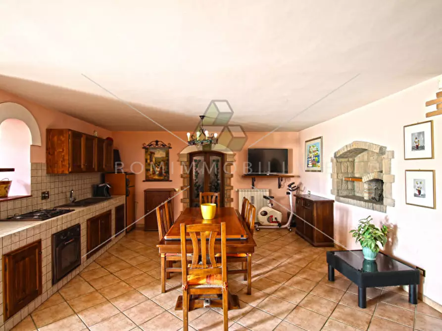 Immagine 15 di Villa in vendita  in Colle San Pietro a San Cesareo