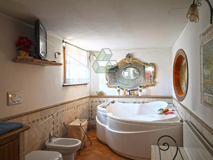 Immagine 26 di Villa in vendita  in Colle San Pietro a San Cesareo