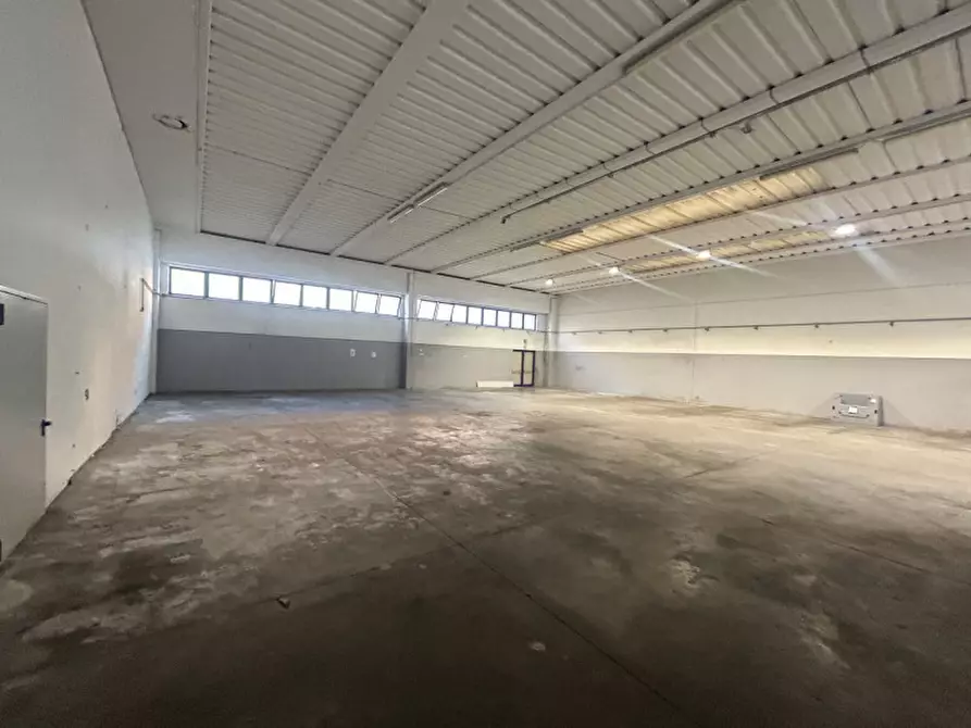 Immagine 6 di Capannone industriale in affitto  in Via Del Lavoro a Mestrino